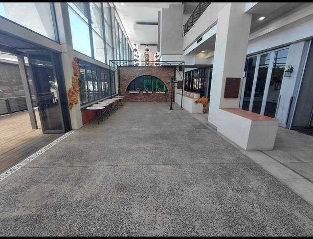 426M² RETAIL TO LET IN FOURWAYS